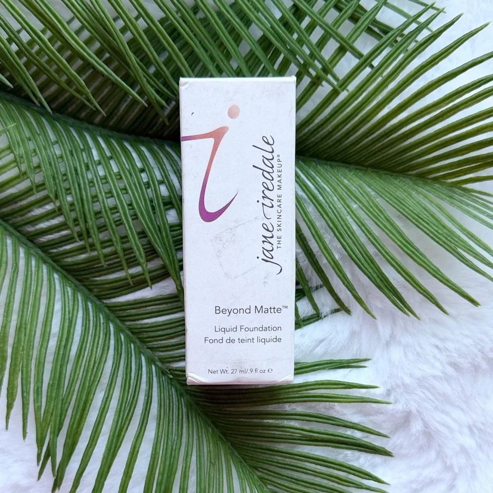 NIB Jane Iredale Beyond Matte Liquid Foundation shade M9